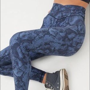 Crossover offline aerie leggings